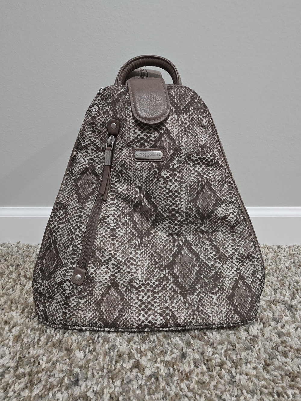Baggallini RFID BLOCKING Taupe Snake-Print Convertible Backpack
